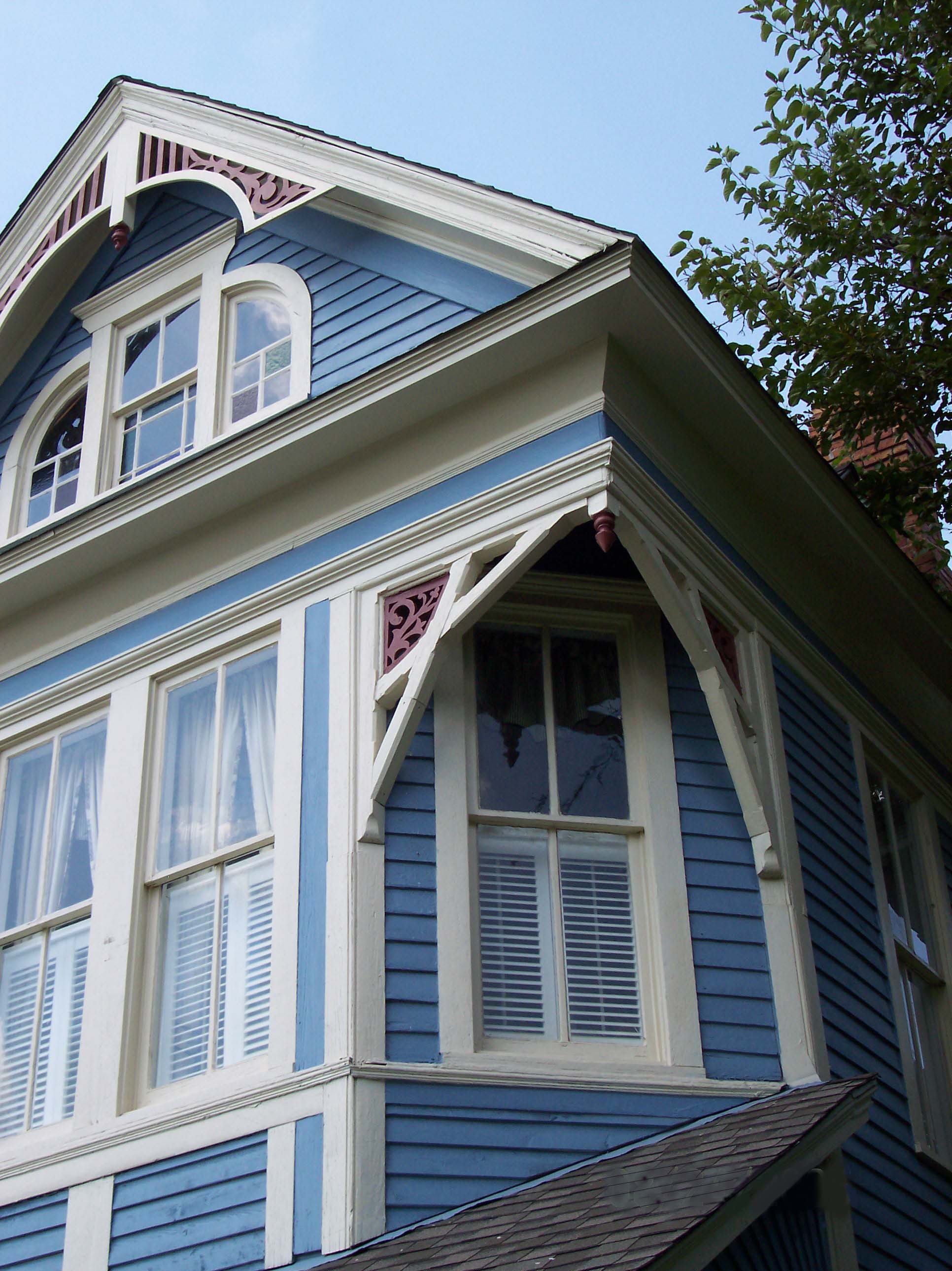 gingerbread corner.JPG